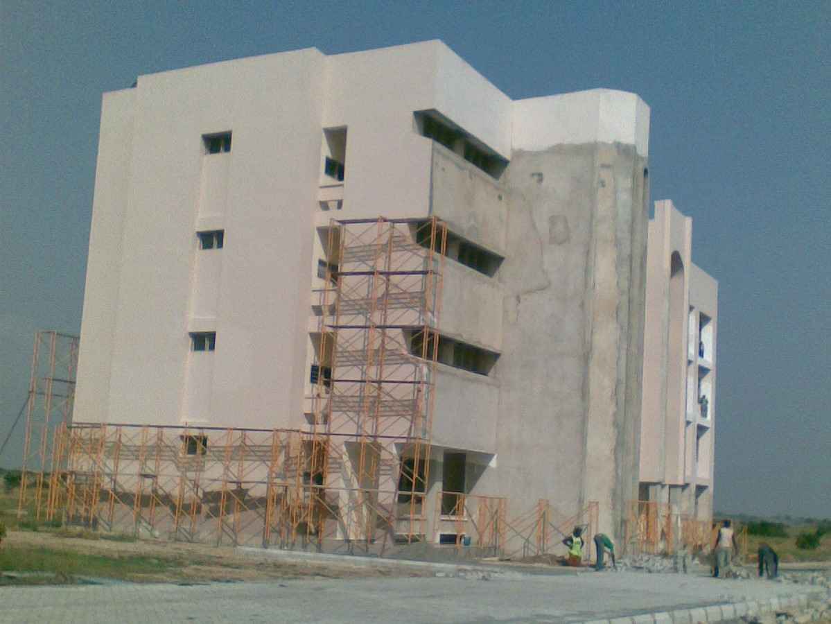 Central Universtiy College